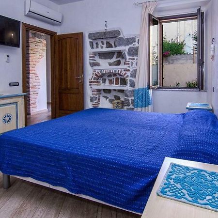 Room Tortoli' Екстер'єр фото